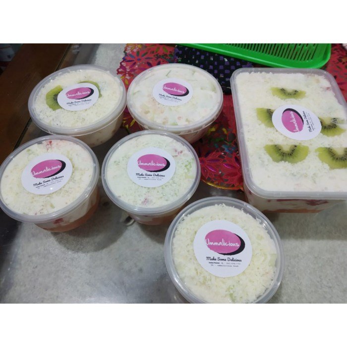 Salad buah 300 ml