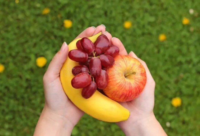 Buah yang ada ditangan