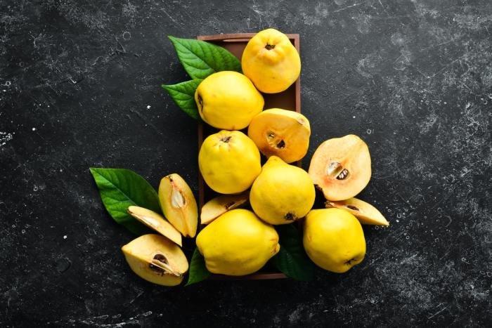 Quince golden pear fruit membrillo benefits health trees eaten raw appearance resembles however mature most when sour varieties too preparation